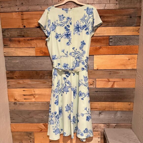 NWT Talbots Bright Floral Short Sleeve Button Front Midi Dress Green/Blue Sz 14 - Picture 11 of 14